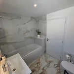 Glendeira Lux Apartman