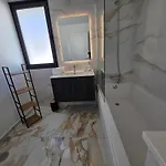 Glendeira Lux * Canico (Madeira)