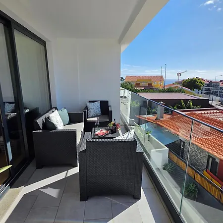 Glendeira Lux * Caniço