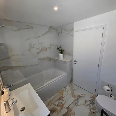 Glendeira Lux Апартаменты