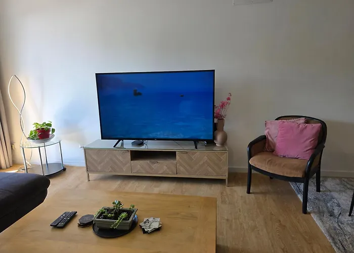 Glendeira Lux * Caniço